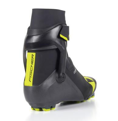 Лыжные ботинки  FISCHER CARBON SKATE S15024 NNN